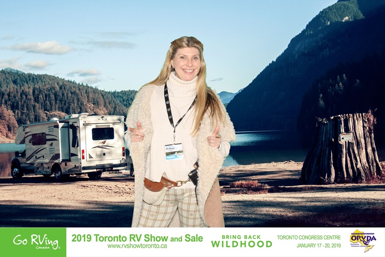 Toronto RV Show Michelle Messina with a booth